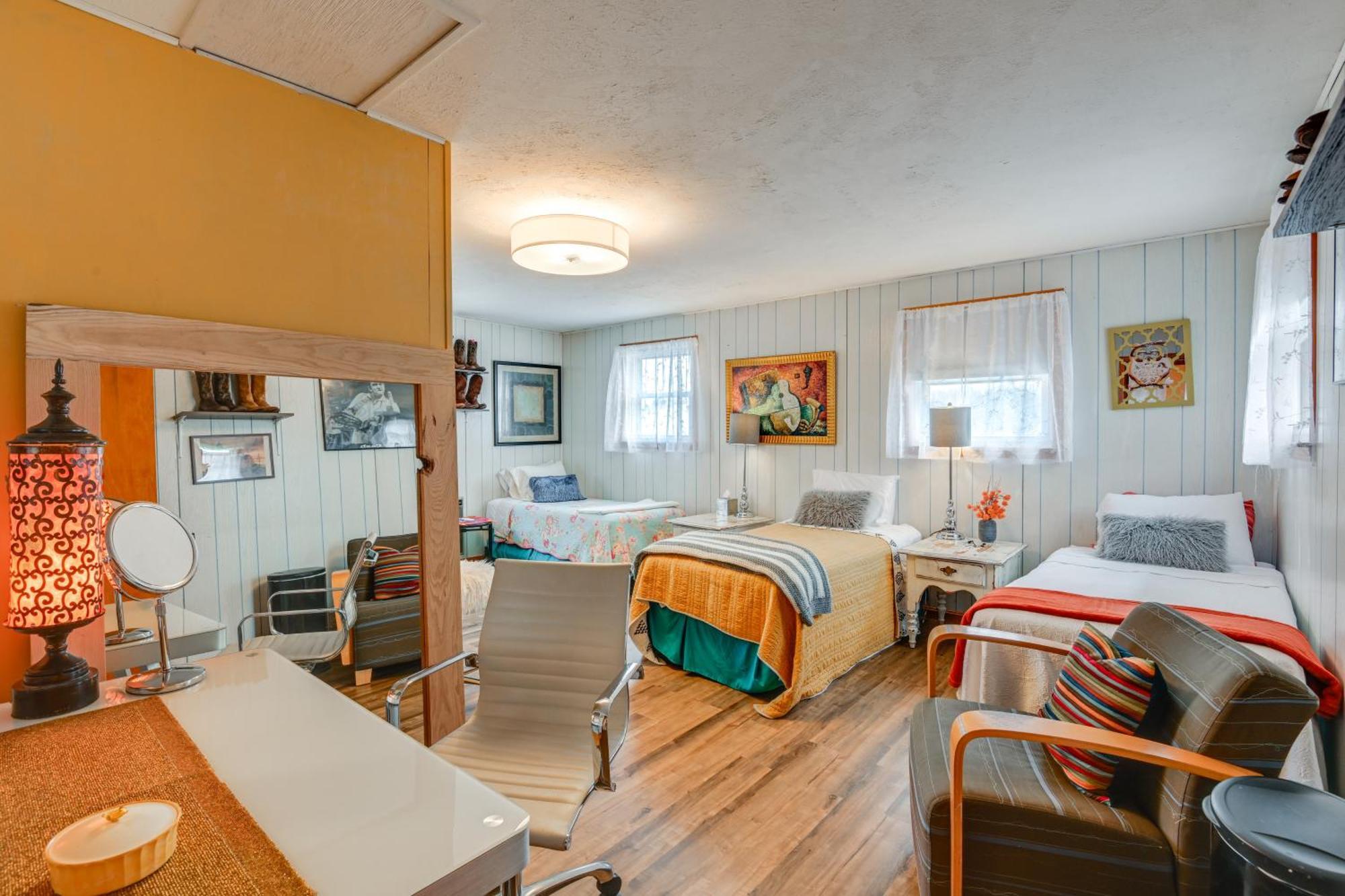 6 Mi To Downtown 70S-Themed Home In Nashville! Buitenkant foto